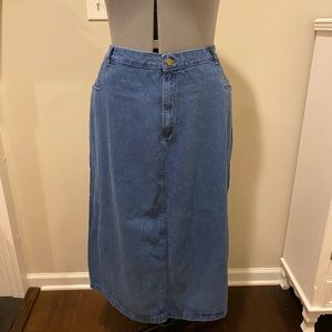 Women’s denim long skirt 18